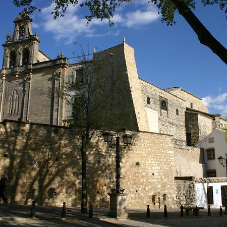 Hostal Santa Maria De Ubeda Exterior photo