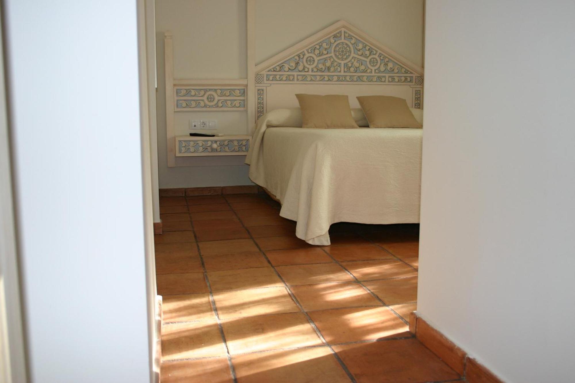 Hostal Santa Maria De Ubeda Exterior photo